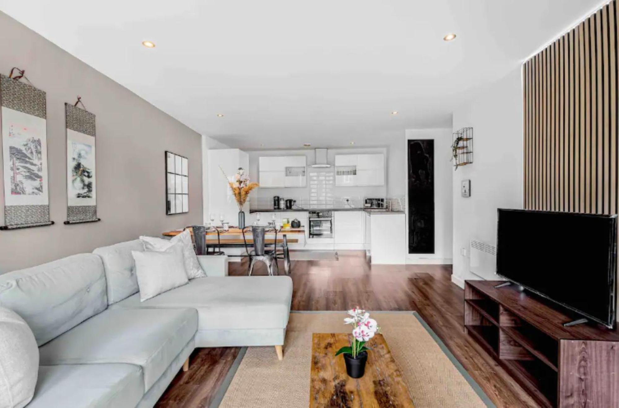 Oriental Suite 2 Bed 2 Bath Netflix And Free Parking, Games- Maihom Birmingham Exteriör bild